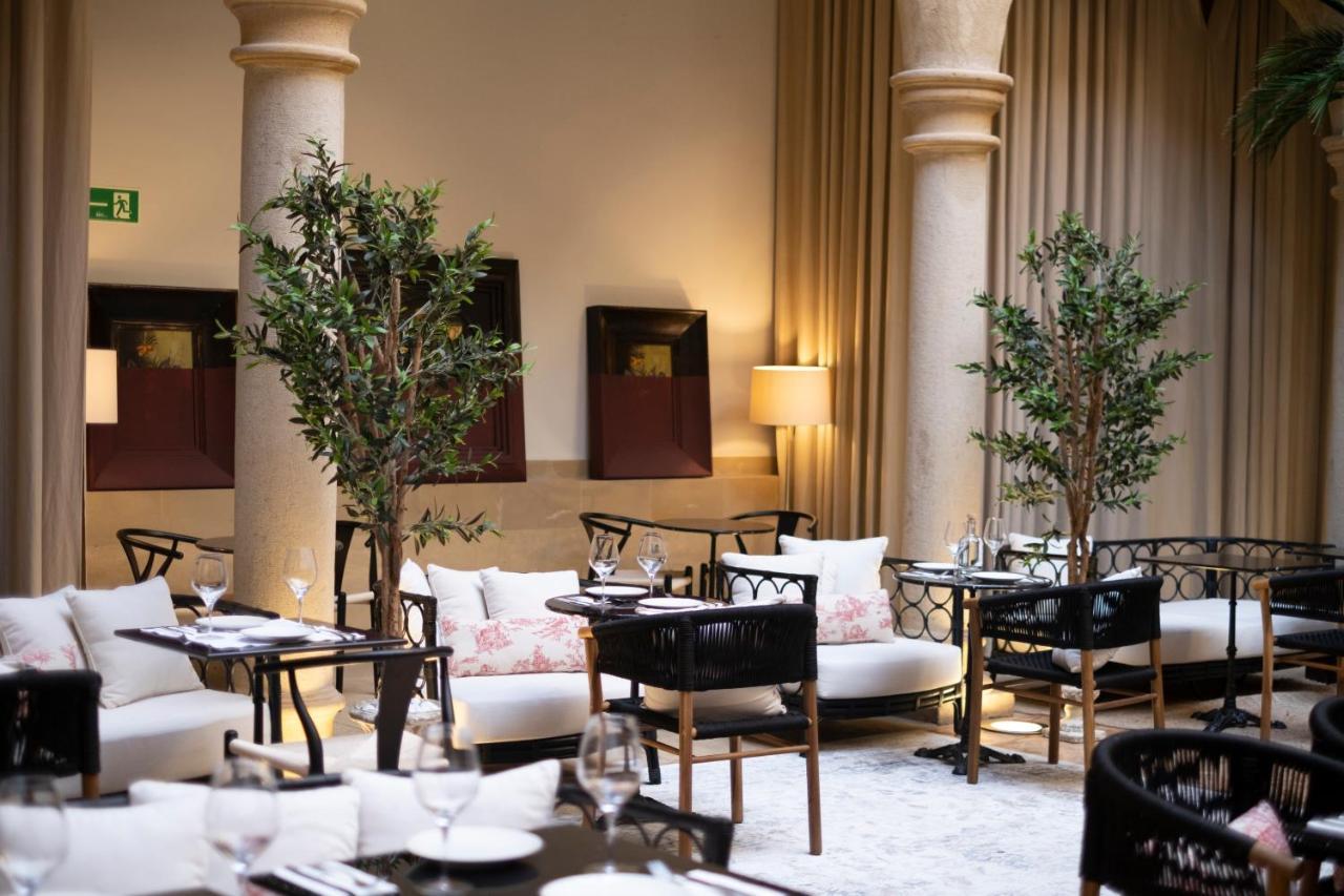 Hotel Cetina Palacio De Los Salcedo Baeza Luaran gambar