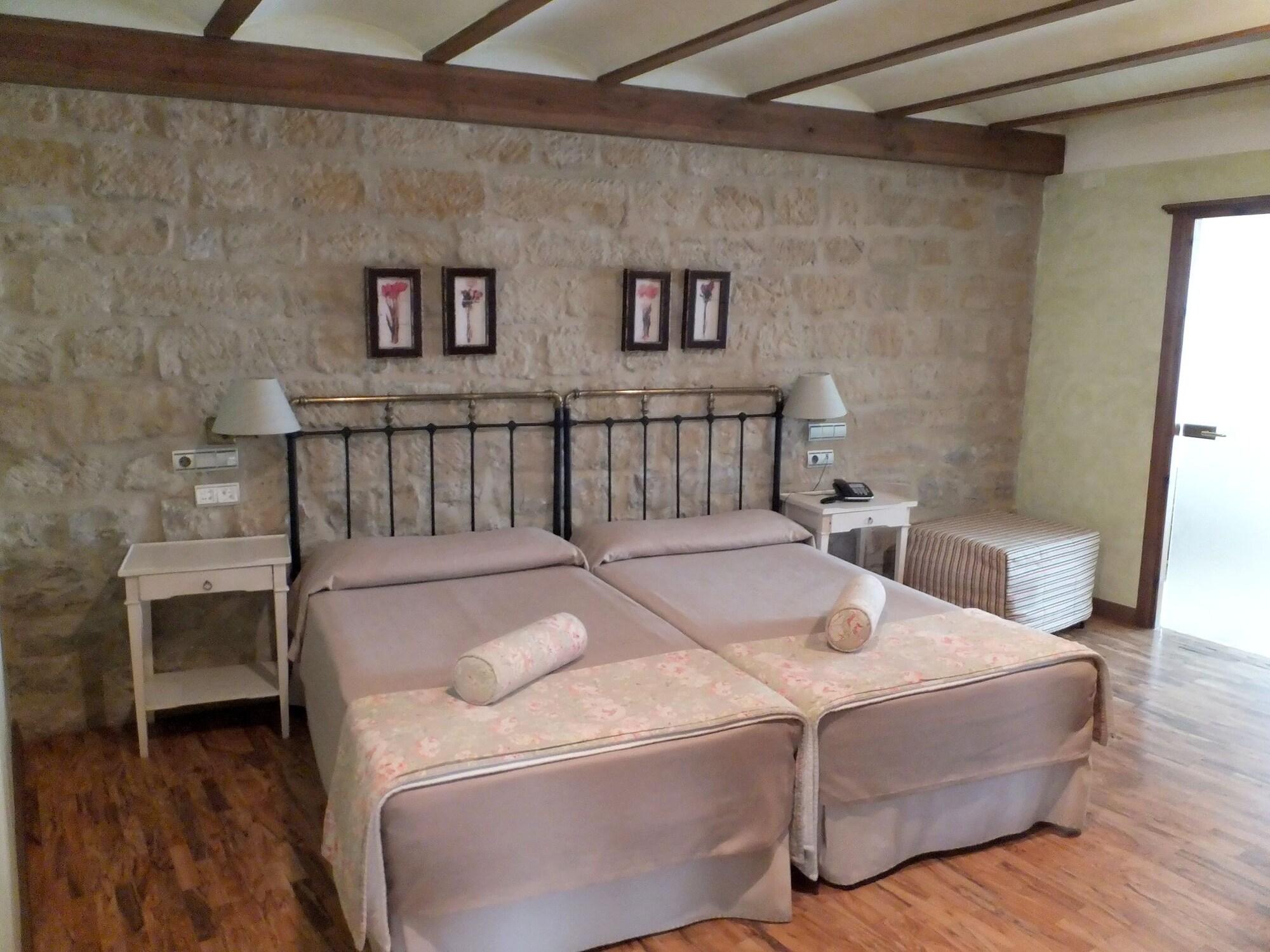 Hotel Cetina Palacio De Los Salcedo Baeza Luaran gambar